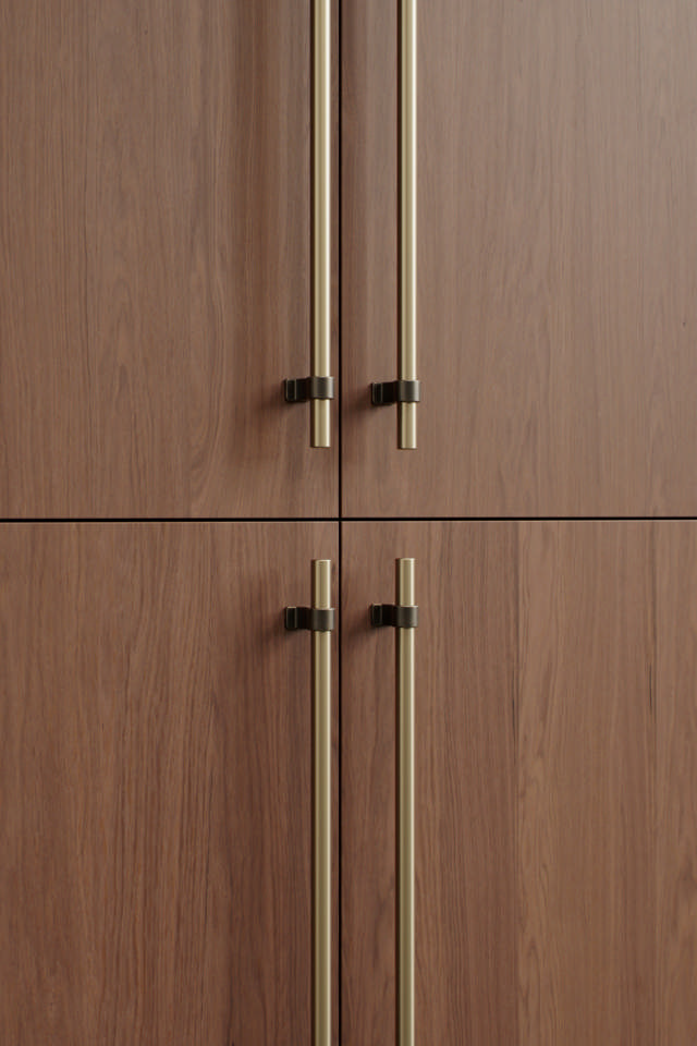 Bond Handle